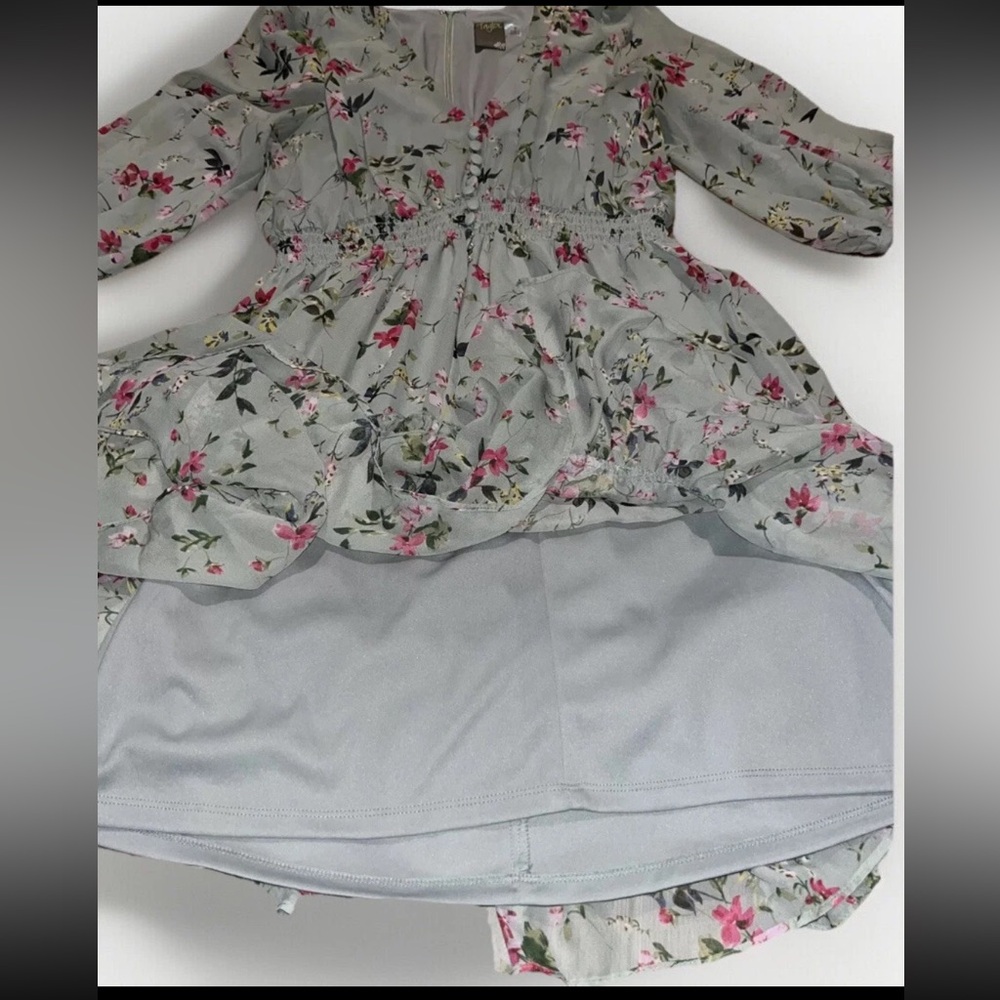 Taylor, green floral smocked Knee Length Dress, size 8, Elbow Balloon Sleeves - Picture 6 of 8